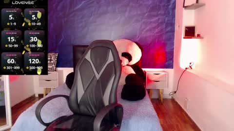  April  online show from December 4, 2024, 11:41 am