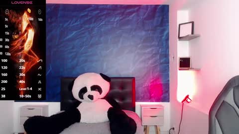  April  online show from January 21, 2025, 12:18 pm