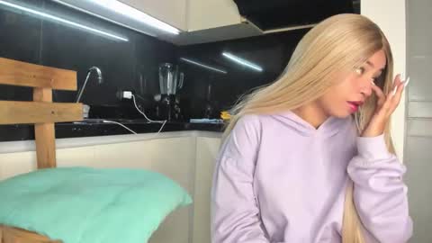 Snapshot of april_sex_vip chatting on October 15, 2025, 7:30 am Aphril Daniels Otis online show from October 15, 2025, 7:30 am