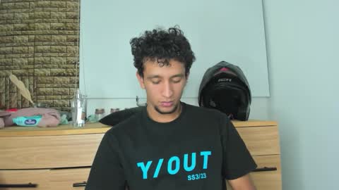 Snapshot of april_sex_vip chatting on November 2, 2025, 11:29 pm Aphril Daniels Otis online show from November 2, 2025, 11:29 pm