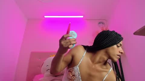 aprill_fox online show from February 20, 2025, 2:13 pm