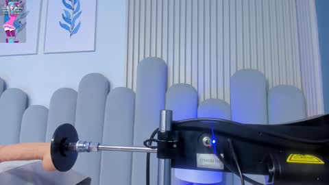 Snapshot of aqua_mara chatting on October 5, 2025, 3:27 am mara online show from October 5, 2025, 3:27 am