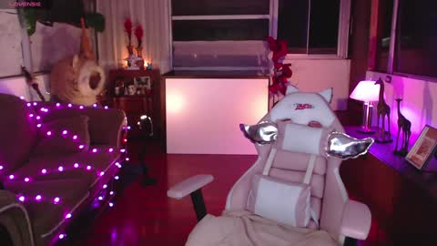 Zam independent model online show from February 7, 2025, 6:14 am