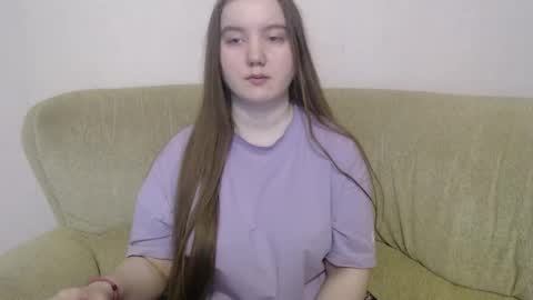 Josefin online show from February 14, 2026, 4:53 am