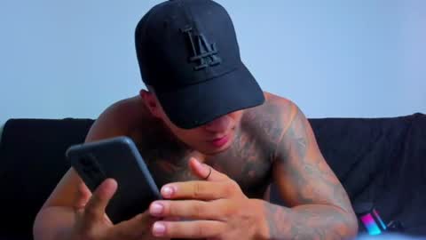 Snapshot of aquiles_elpapi chatting on July 11, 2026, 2:09 pm AquilesElpapi online show from July 11, 2026, 2:09 pm