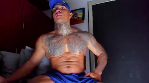 Snapshot of aquiles_elpapi chatting on July 28, 2026, 2:13 pm AquilesElpapi online show from July 28, 2026, 2:13 pm