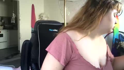 BustyPrincessLeila online show from April 9, 2026, 4:01 pm