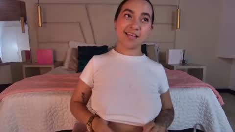 Snapshot of arabella__1 chatting on June 23, 2026, 12:19 am Arabella online show from June 23, 2026, 12:19 am