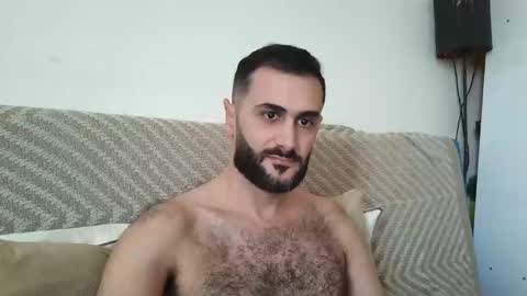 hairycub online show from December 20, 2024, 8:17 am
