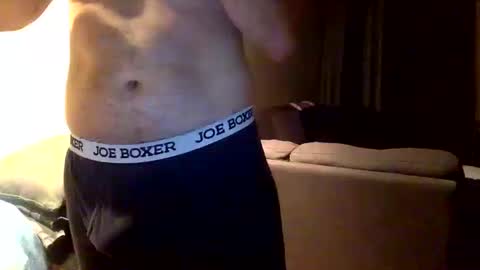 Knowledgeiskeyy online show from October 12, 2025, 8:57 am