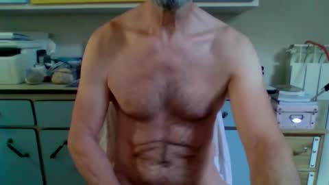 aragon3000 online show from October 11, 2025, 8:13 am