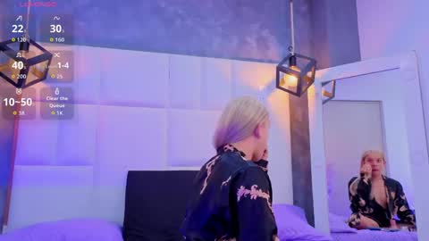 Snapshot of aranza_jones chatting on April 24, 2026, 11:01 am Aranza online show from April 24, 2026, 11:01 am
