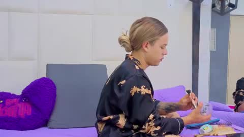 Snapshot of aranza_jones chatting on June 23, 2026, 11:19 am Aranza online show from June 23, 2026, 11:19 am