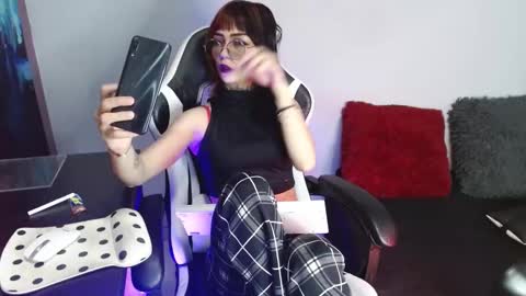 Ardat lili69 online show from January 13, 2025, 12:45 pm