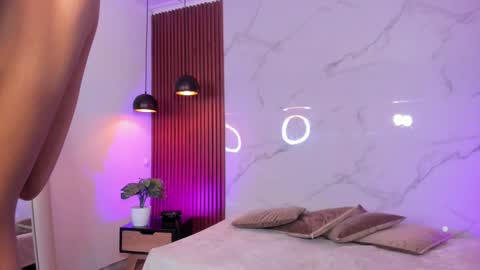    online show from December 14, 2024, 5:58 pm