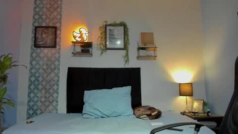 ares_parker online show from May 14, 2026, 7:31 pm