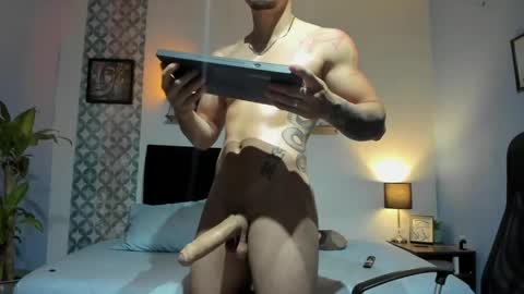ares_parker online show from May 20, 2026, 9:32 pm