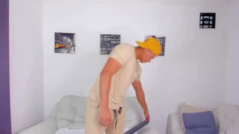 ares levi online show from October 16, 2025, 6:42 pm