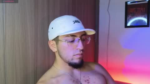 Snapshot of aresmassimox chatting on April 23, 2026, 5:26 pm Mateo online show from April 23, 2026, 5:26 pm