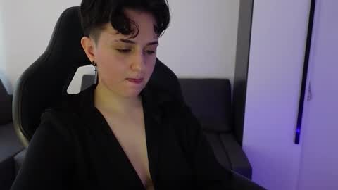 AresNoir online show from January 10, 2026, 10:39 am