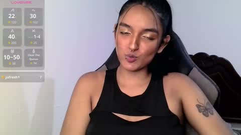 Bella online show from October 1, 2025, 11:44 pm
