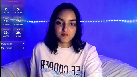 Snapshot of ari_20_ chatting on February 26, 2026, 4:22 am Bella online show from February 26, 2026, 4:22 am