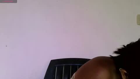 Snapshot of ari_20_ chatting on July 8, 2026, 7:07 pm Bella online show from July 8, 2026, 7:07 pm