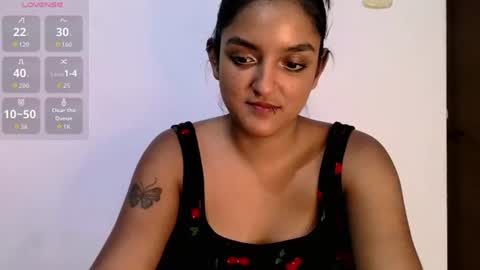 Snapshot of ari_20_ chatting on July 30, 2026, 12:53 am Bella online show from July 30, 2026, 12:53 am