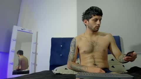 Ari and loggan online show from April 26, 2026, 8:56 am