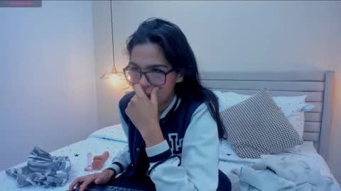  Ara  online show from December 2, 2025, 12:43 pm