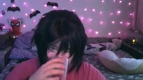 Ahri online show from December 30, 2024, 10:43 am