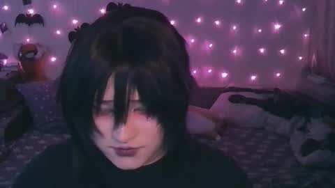 Ahri online show from January 14, 2025, 3:47 pm