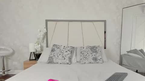 Ari Wilde online show from January 12, 2026, 12:54 pm