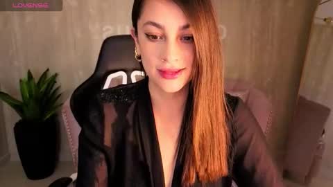 Aria95 a online show from December 18, 2025, 8:59 pm