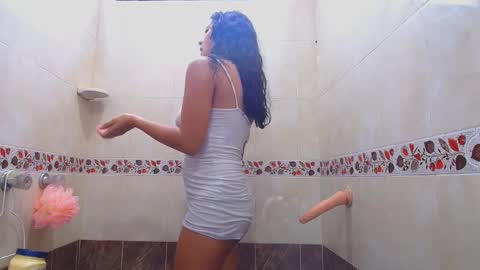 aria_arthur online show from September 12, 2025, 9:37 pm