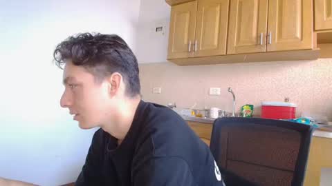 aria_arthur online show from October 15, 2025, 12:27 pm