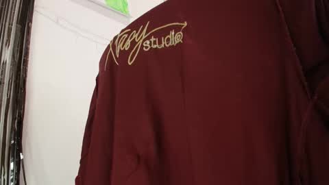 aria_arthur online show from November 18, 2025, 6:01 pm