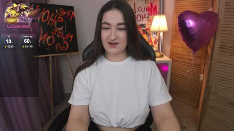 aria_blisss online show from February 12, 2025, 8:49 am
