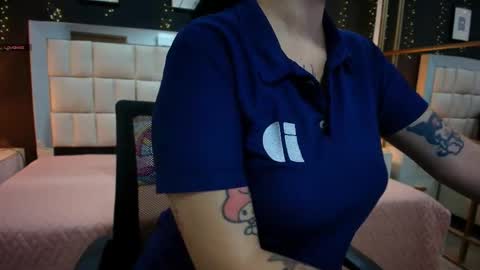 Snapshot of aria_bloomer chatting on May 24, 2026, 11:04 am Ari online show from May 24, 2026, 11:04 am