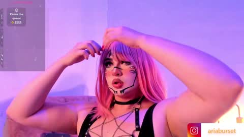 Snapshot of aria_burset chatting on December 13, 2024, 1:12 pm Aria online show from December 13, 2024, 1:12 pm