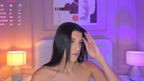Snapshot of aria_greco chatting on July 9, 2026, 2:37 am Aria online show from July 9, 2026, 2:37 am