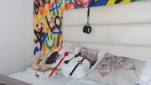 aria online show from December 23, 2024, 3:23 pm