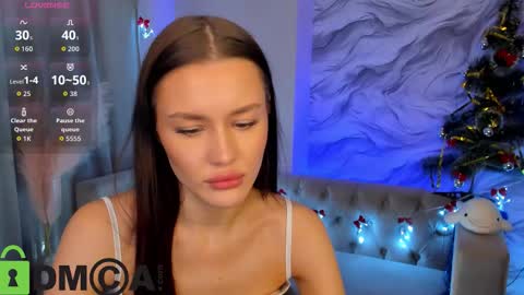 aria_mila online show from December 22, 2025, 11:29 am