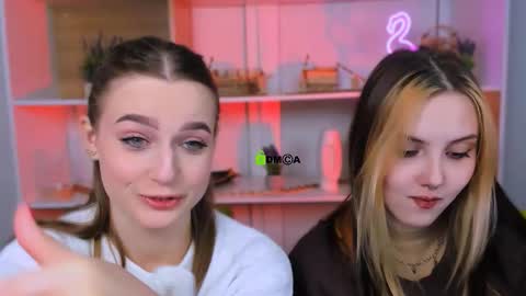 Snapshot of aria_moo chatting on September 29, 2025, 8:30 am Luna online show from September 29, 2025, 8:30 am