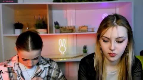 Snapshot of aria_moo chatting on November 13, 2025, 5:50 am Luna online show from November 13, 2025, 5:50 am