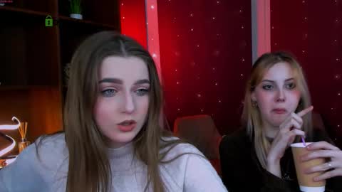 Snapshot of aria_moo chatting on November 18, 2025, 5:45 am Luna online show from November 18, 2025, 5:45 am