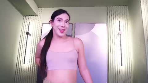 Snapshot of ariaa_isabell chatting on July 11, 2026, 1:25 pm Ariaa online show from July 11, 2026, 1:25 pm