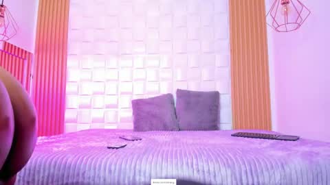 AriaBelle1 online show from April 17, 2026, 11:13 am