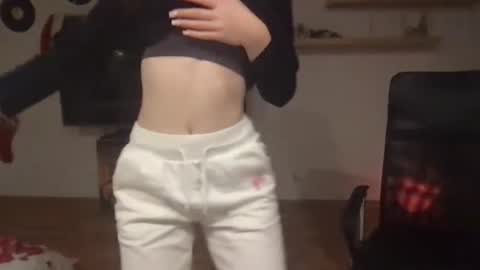 AriaCreazy online show from December 28, 2024, 12:15 am