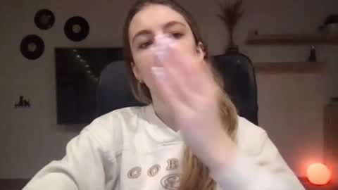 AriaCreazy online show from February 11, 2025, 9:25 pm